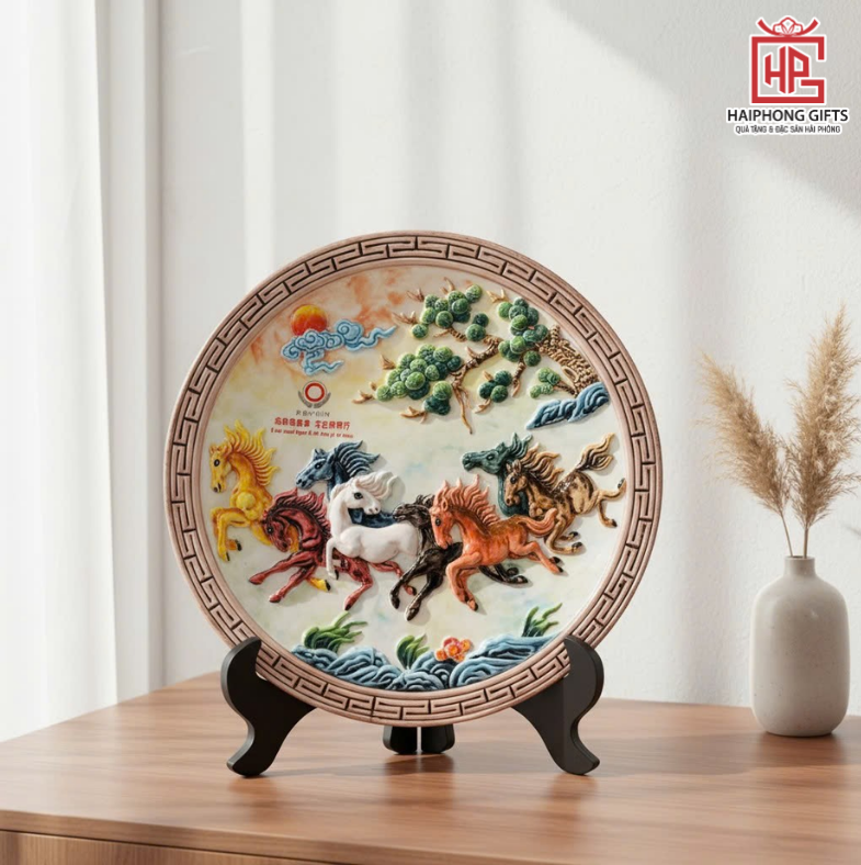 Đĩa cảnh trang trí đắp nổi họa tiết “Mã Đáo Thành Công”