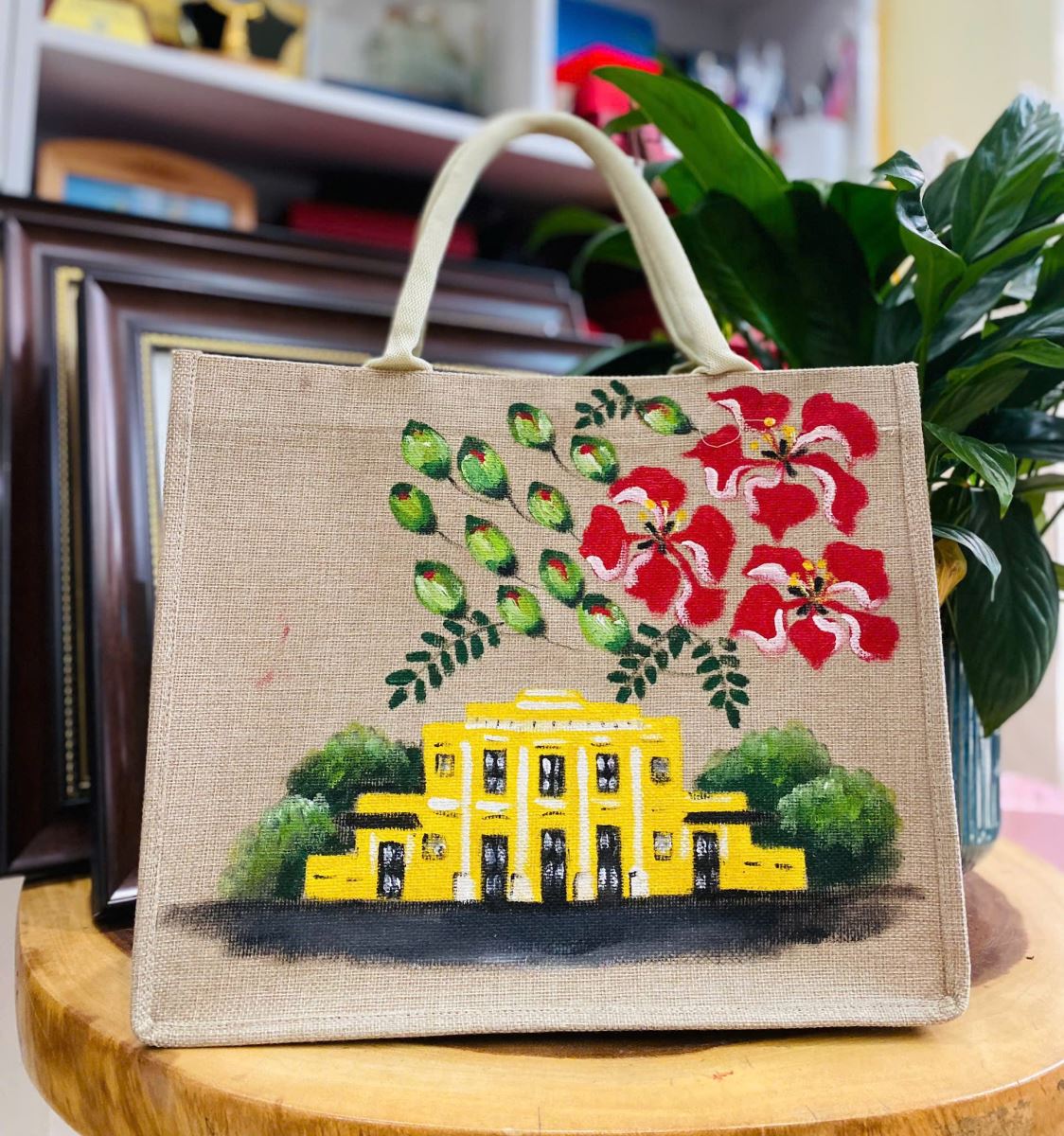 Túi đay vẽ tay nhà hát lớn Hải Phòng 35x30x14cm