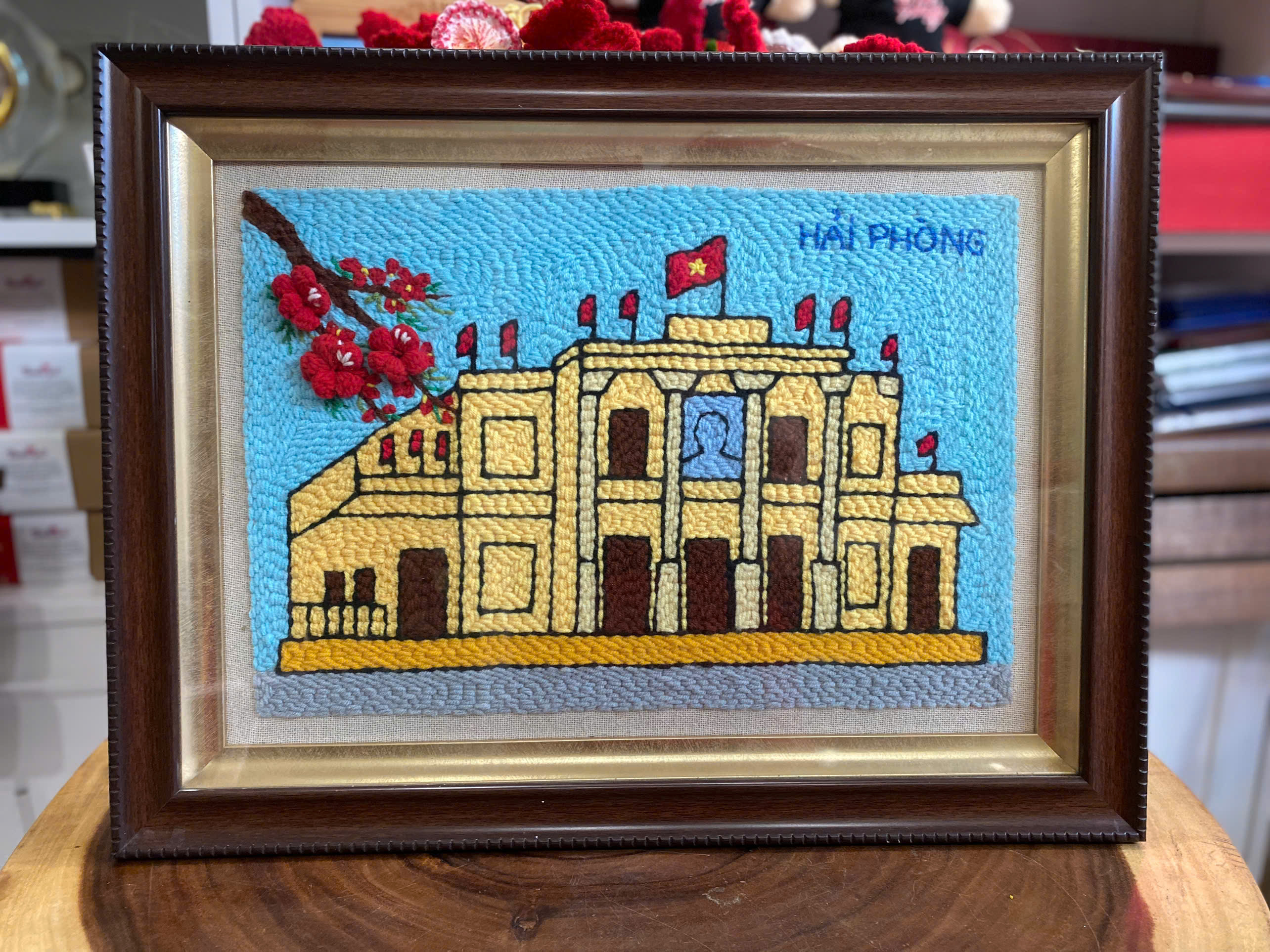 Quà Tặng Hải Phòng tự hào mang đến BST Tranh Thêu Len Nổi Hải Phòng độc quyền
