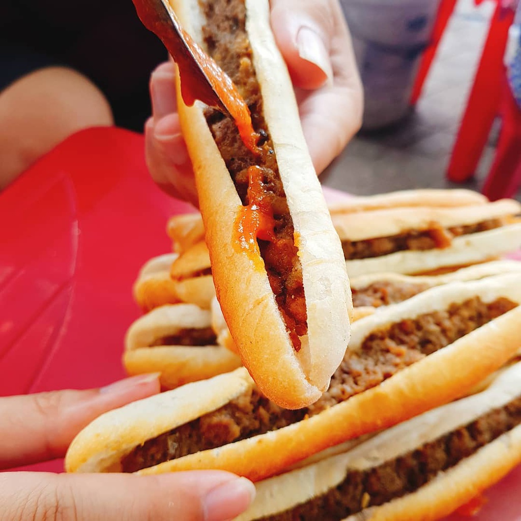 BÁNH MỲ CAY HẢI PHÒNG